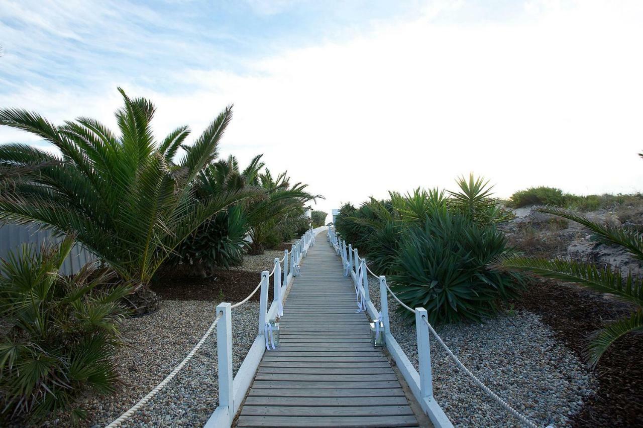 Villa near Beach&Lisbon Corroios Exterior foto